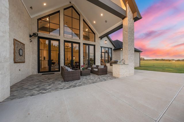 1351 River Road, Waco, TX 76705