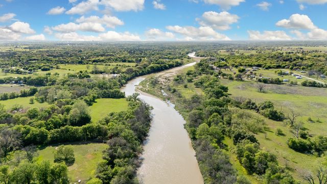 1351 River Road, Waco, TX 76705