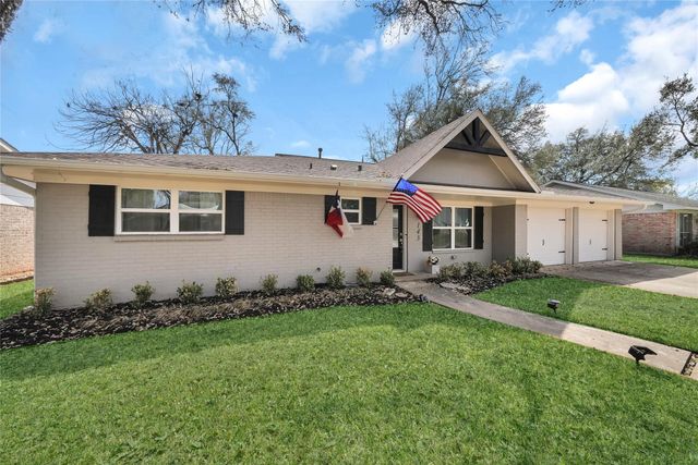 143 Bluebonnet Street, Sugar Land, TX 77478