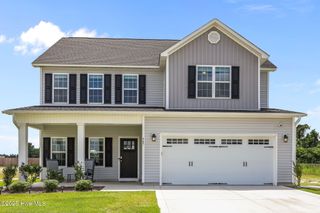 407 W Black Water Lane, Maysville, NC 28555