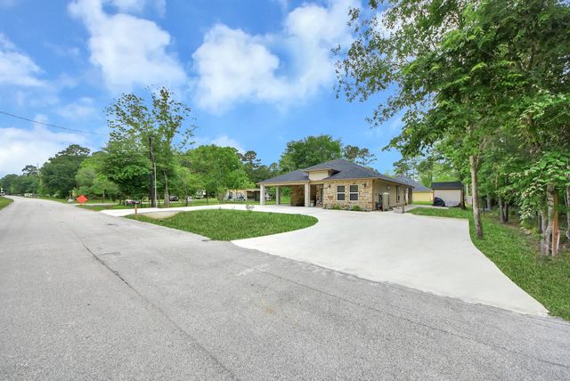 228 Moose Drive, Crosby, TX 77532