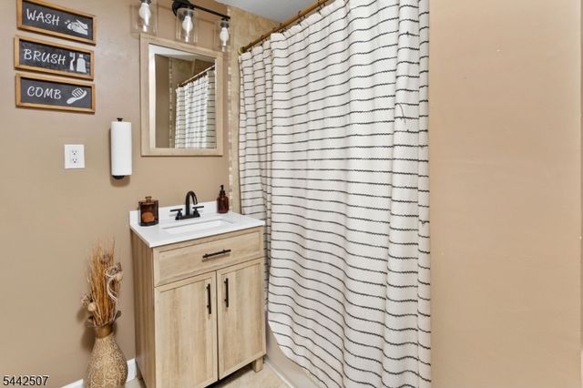 515 W Park Ave, Hamilton Twp., NJ 08610