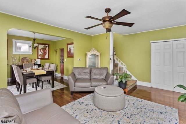 515 W Park Ave, Hamilton Twp., NJ 08610