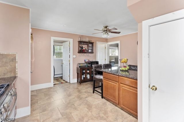 515 W Park Ave, Hamilton Twp., NJ 08610
