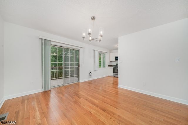 15 Starling Way, Berkeley Heights Twp., NJ 07922