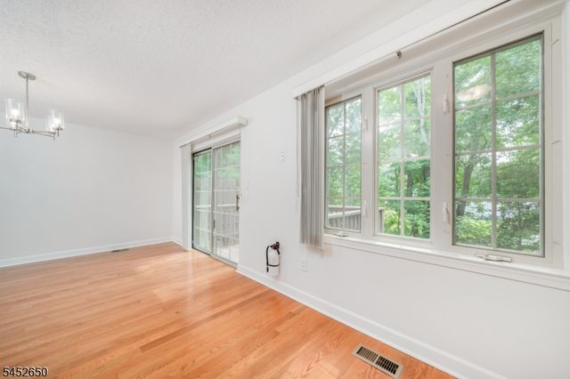 15 Starling Way, Berkeley Heights Twp., NJ 07922
