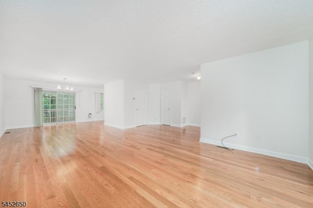 15 Starling Way, Berkeley Heights Twp., NJ 07922
