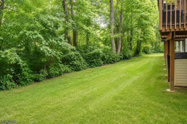 15 Starling Way, Berkeley Heights Twp., NJ 07922