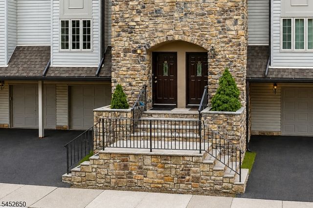 15 Starling Way, Berkeley Heights Twp., NJ 07922