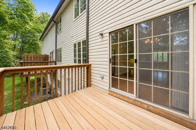 15 Starling Way, Berkeley Heights Twp., NJ 07922