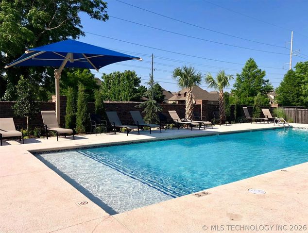 11298 S 73rd East Court, Bixby, OK 74008