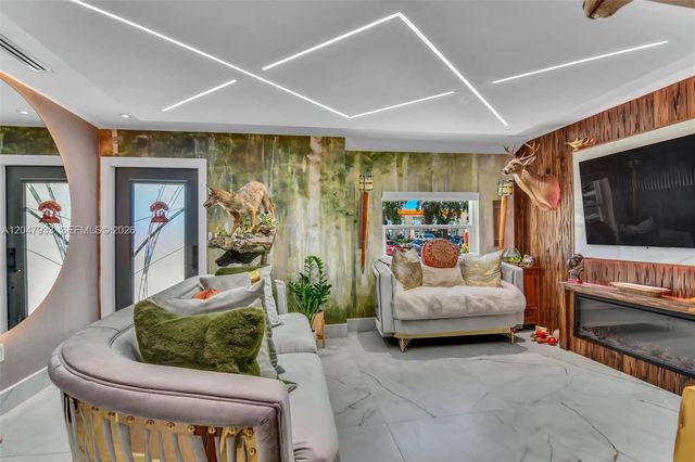 6575 SW 39th Terrace, Miami, FL 33155