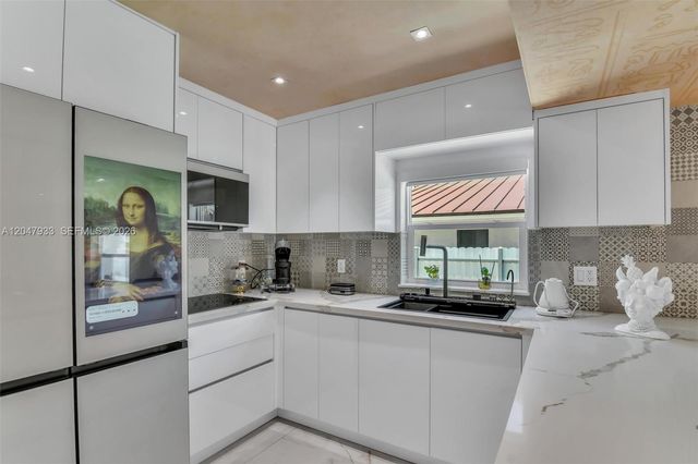 6575 SW 39th Terrace, Miami, FL 33155