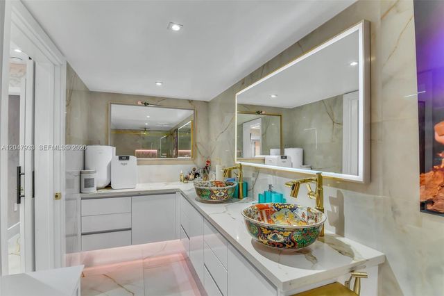 6575 SW 39th Terrace, Miami, FL 33155