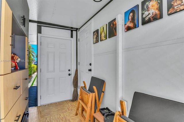 6575 SW 39th Terrace, Miami, FL 33155
