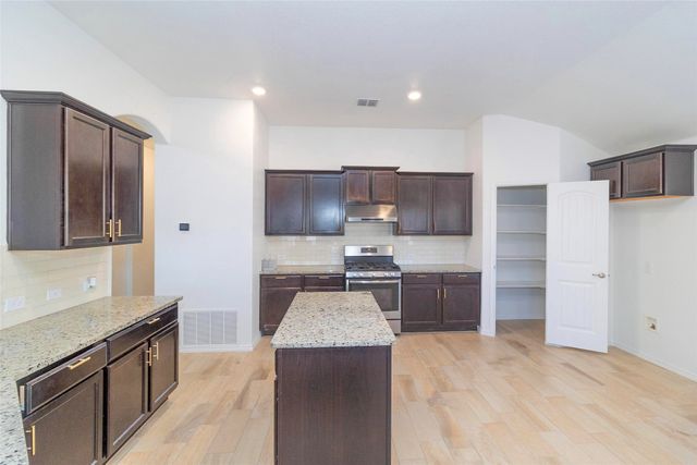 8912 Finn Lane, Fort Worth, TX 76131