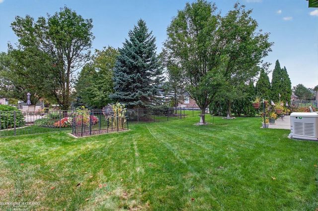47857 Kent Drive, Macomb, MI 48044
