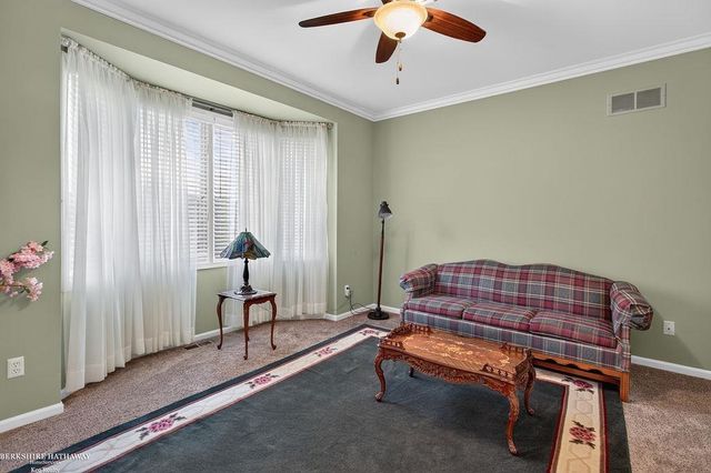 47857 Kent Drive, Macomb, MI 48044