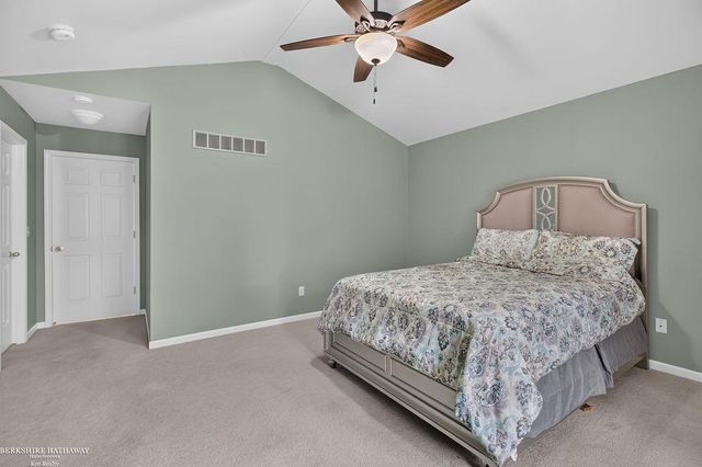 47857 Kent Drive, Macomb, MI 48044