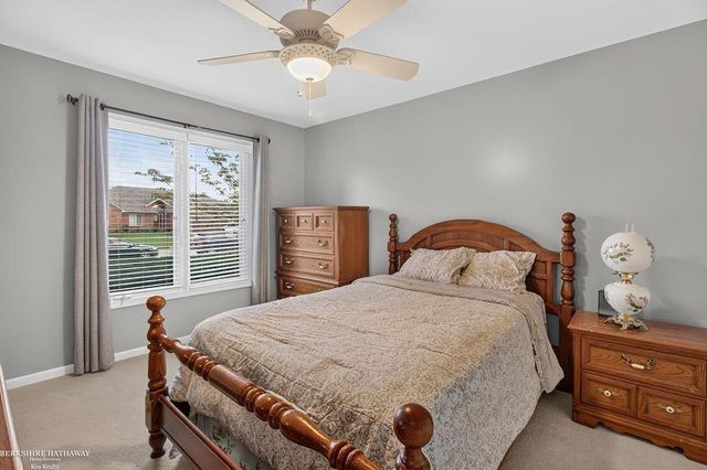 47857 Kent Drive, Macomb, MI 48044