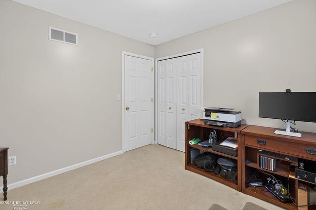 47857 Kent Drive, Macomb, MI 48044