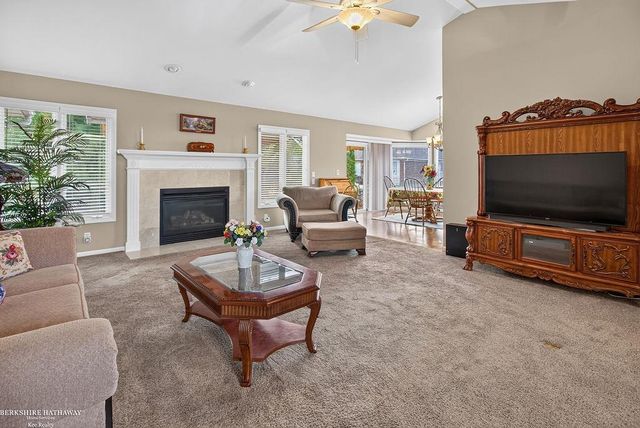 47857 Kent Drive, Macomb, MI 48044