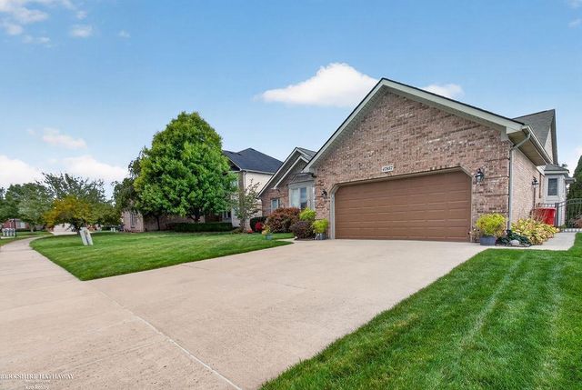 47857 Kent Drive, Macomb, MI 48044