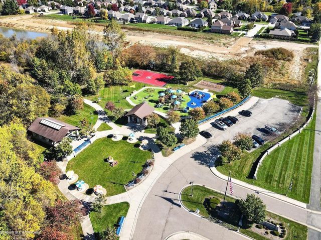 47857 Kent Drive, Macomb, MI 48044
