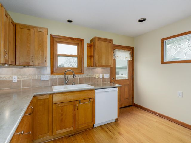 2700 Hubbell Avenue, Des Moines, IA 50317