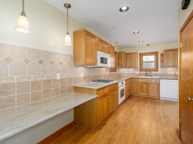 2700 Hubbell Avenue, Des Moines, IA 50317