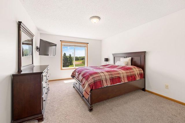 3867 Abercrombie Lane, Stillwater, MN 55082