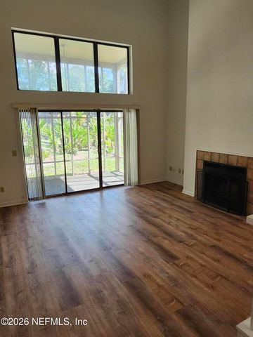 2706 WOOD HILL Drive 2706, Jacksonville, FL 32256