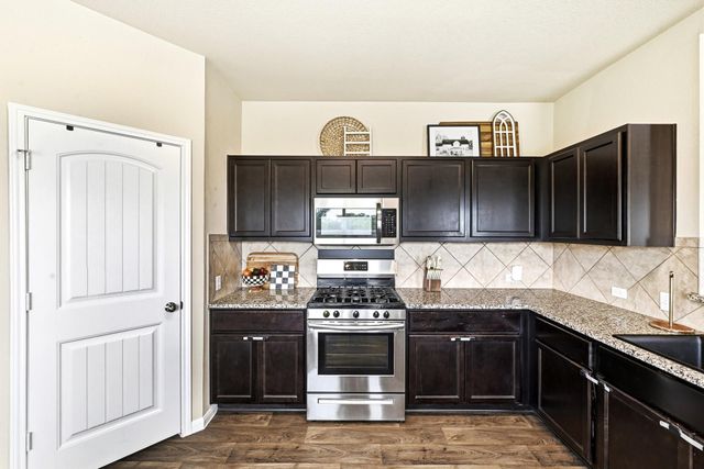 190 Cherry Blossom DR, Kyle, TX 78640