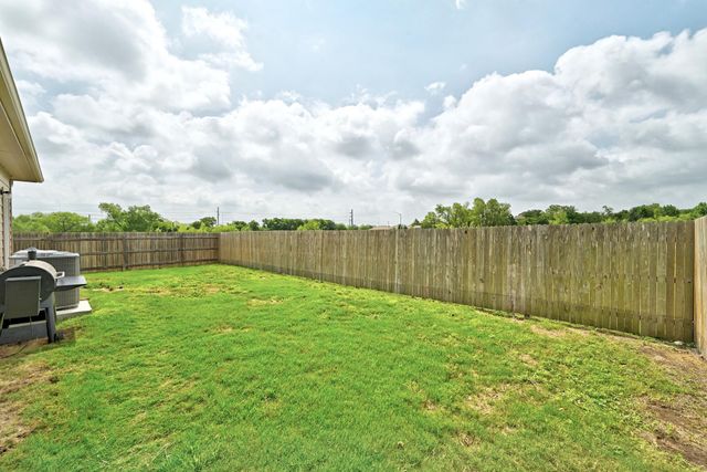 190 Cherry Blossom DR, Kyle, TX 78640