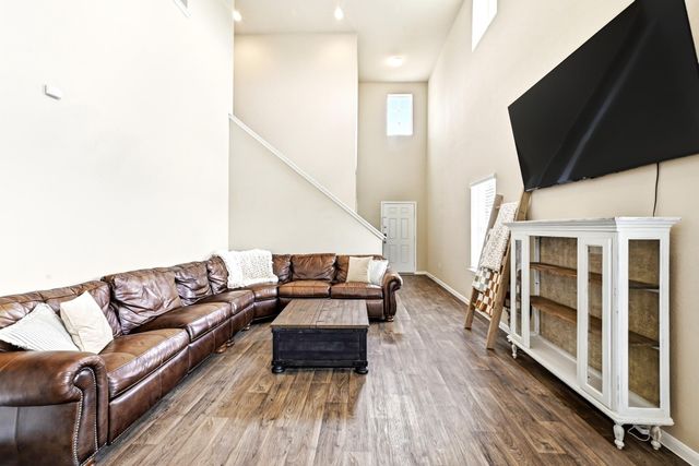 190 Cherry Blossom DR, Kyle, TX 78640