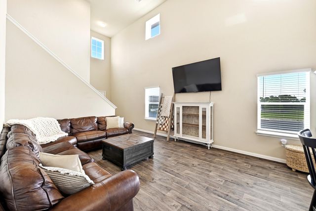 190 Cherry Blossom DR, Kyle, TX 78640