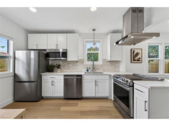 1528 Harrison St, Denver, CO 80206