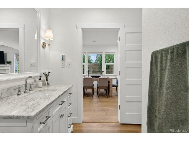 1528 Harrison St, Denver, CO 80206