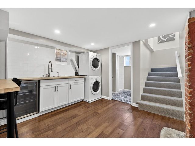 1528 Harrison St, Denver, CO 80206