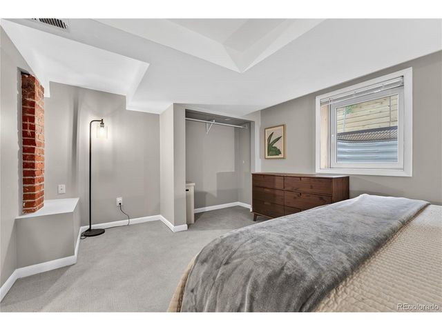 1528 Harrison St, Denver, CO 80206