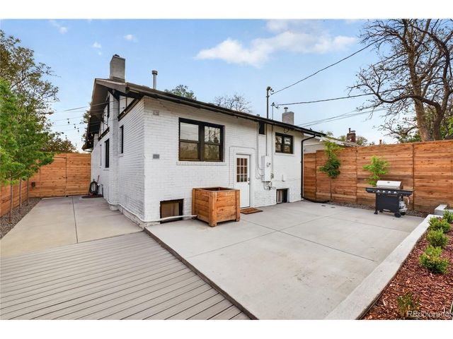 1528 Harrison St, Denver, CO 80206