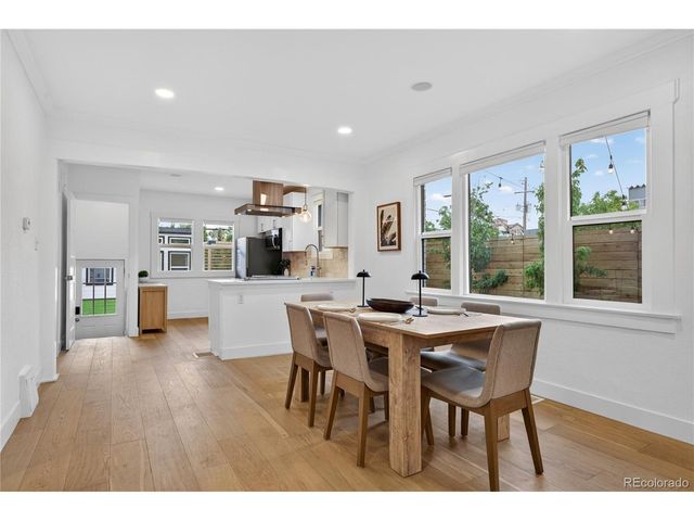 1528 Harrison St, Denver, CO 80206
