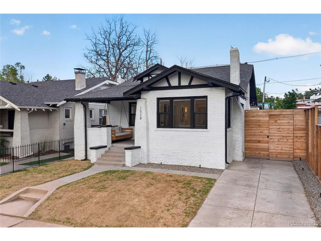 1528 Harrison St, Denver, CO 80206
