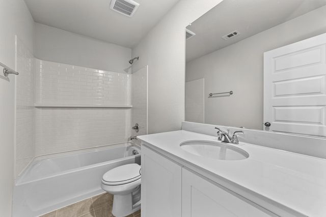 555 Brookside Drive, Van Alstyne, TX 75495