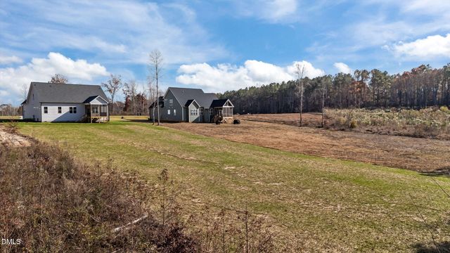 65 Livingston Lane, Zebulon, NC 27597