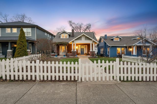 1010 Acklen Ave, Nashville, TN 37203