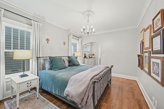 1010 Acklen Ave, Nashville, TN 37203