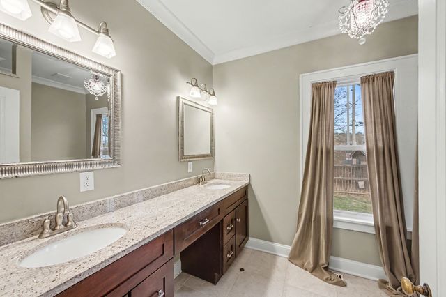 1010 Acklen Ave, Nashville, TN 37203