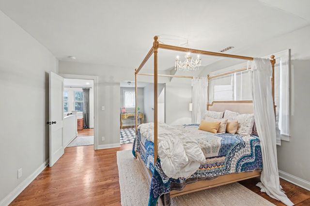 1010 Acklen Ave, Nashville, TN 37203