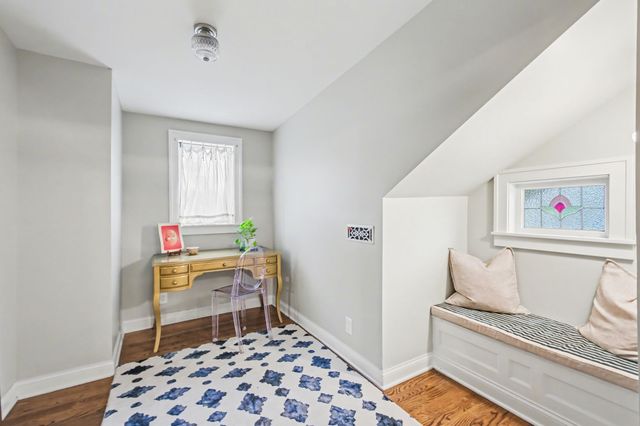 1010 Acklen Ave, Nashville, TN 37203